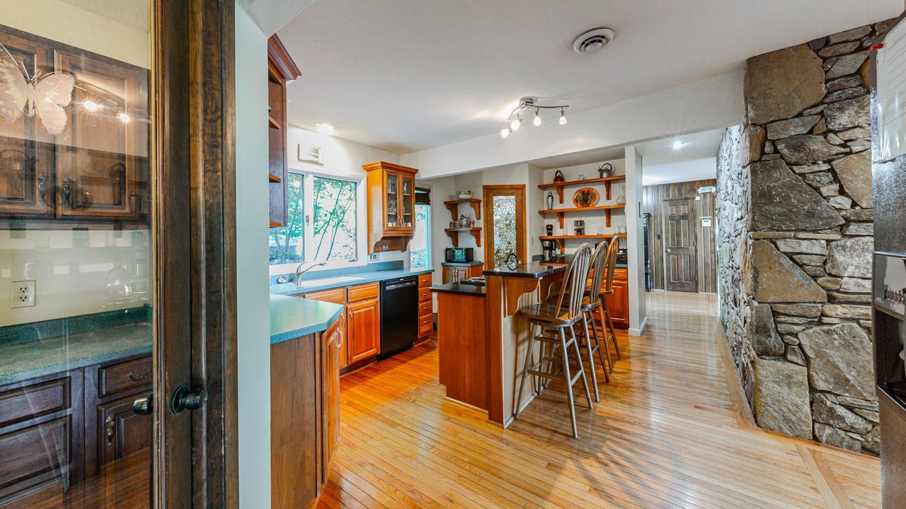 Photo of Kitchen in Woodfin