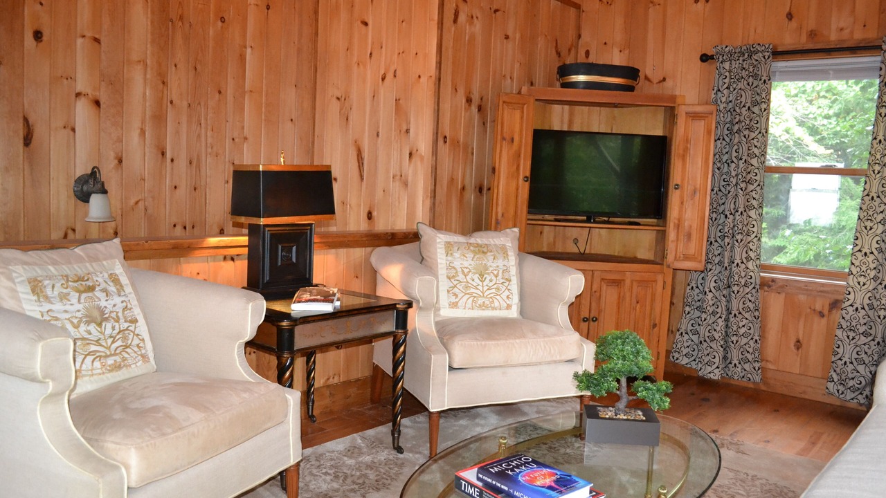 Photo of Livingroom in Blowing Rock