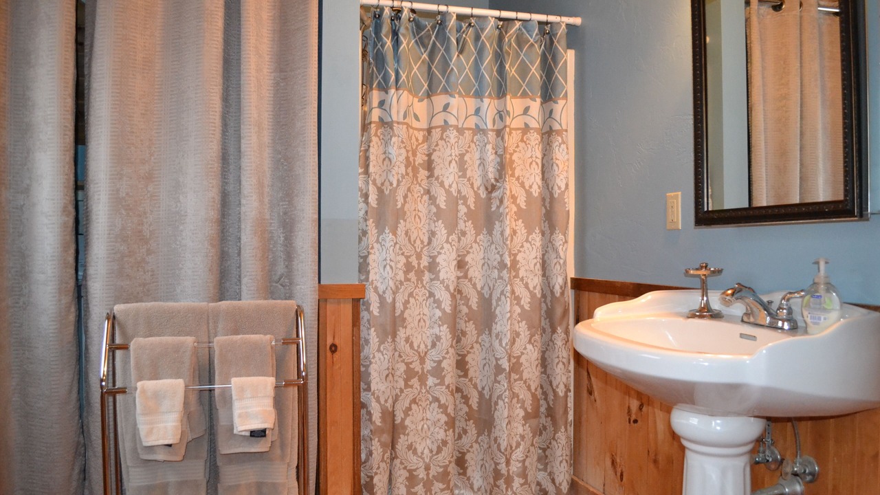 Photo of Bathroom in Blowing Rock