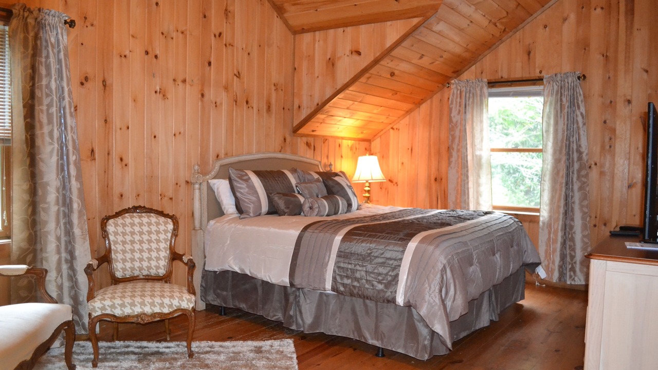 Photo of Bedroom in Blowing Rock