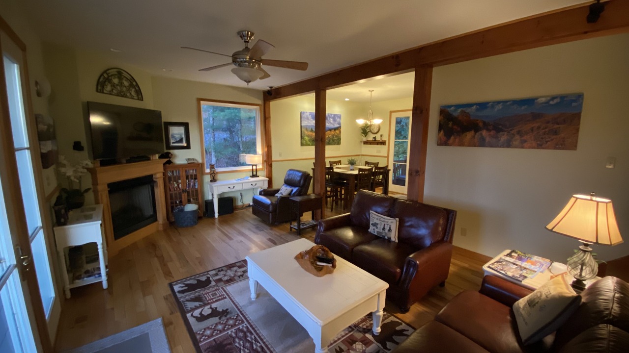 Photo of Livingroom in Swannanoa