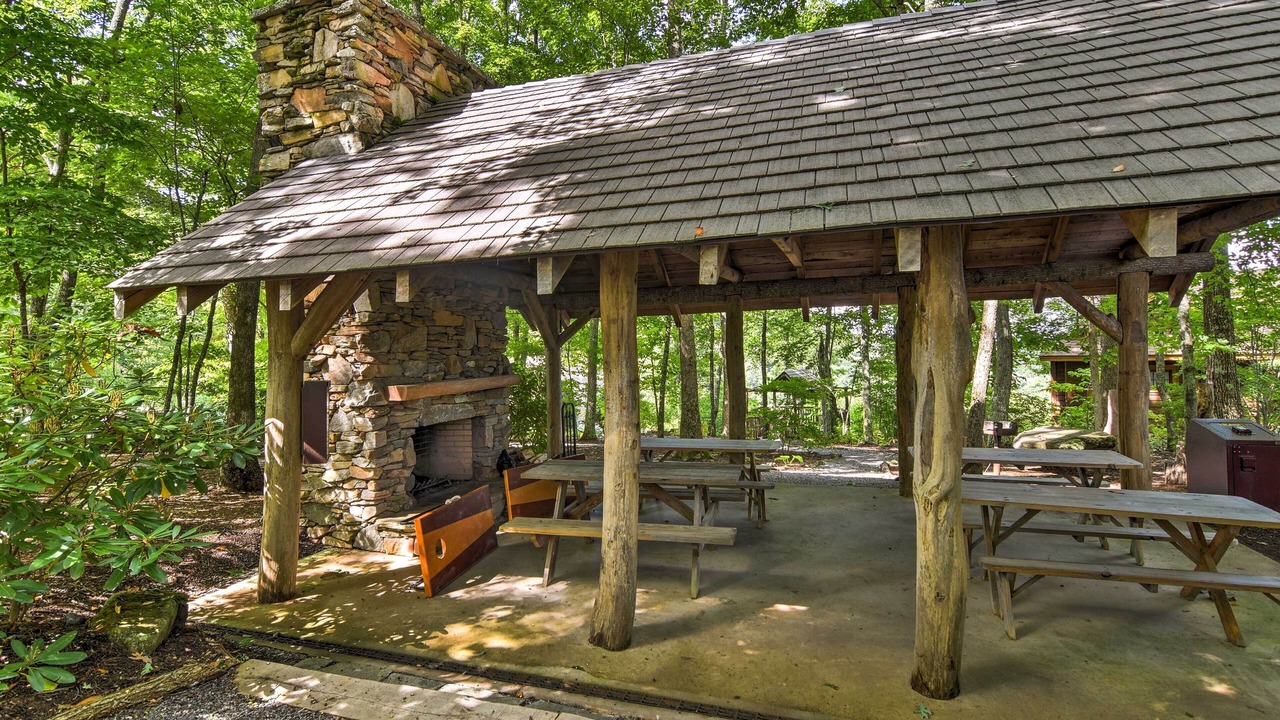 Photo of Outdoor in Mountain Air