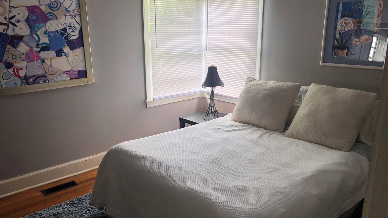 Photo of Bedroom in Lynn