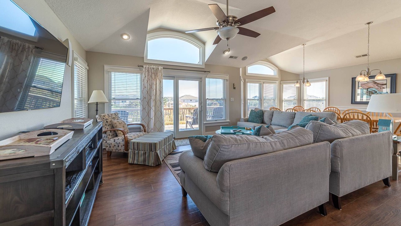 Photo of Bedroom in Whalehead Beach