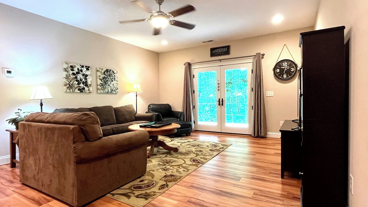 Photo of Bedroom in Arden