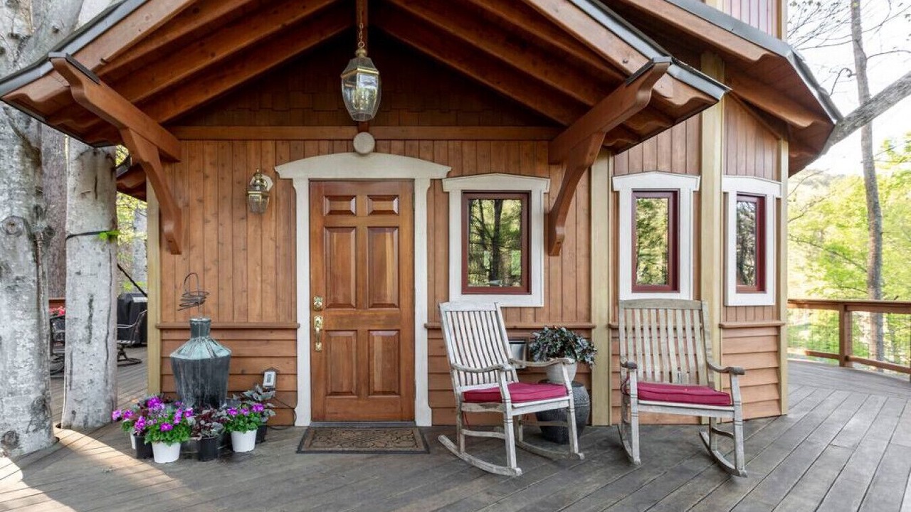 Photo of Patio Balcony in Weaverville