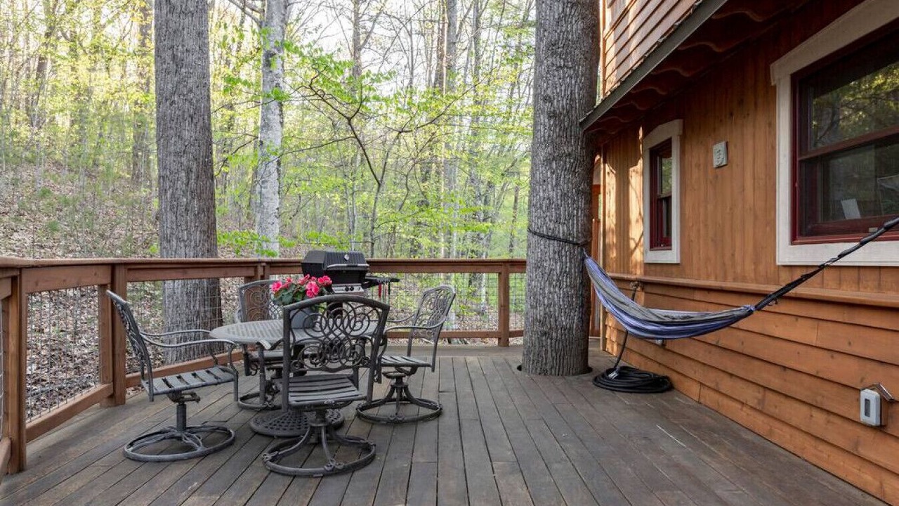 Photo of Outdoor in Weaverville