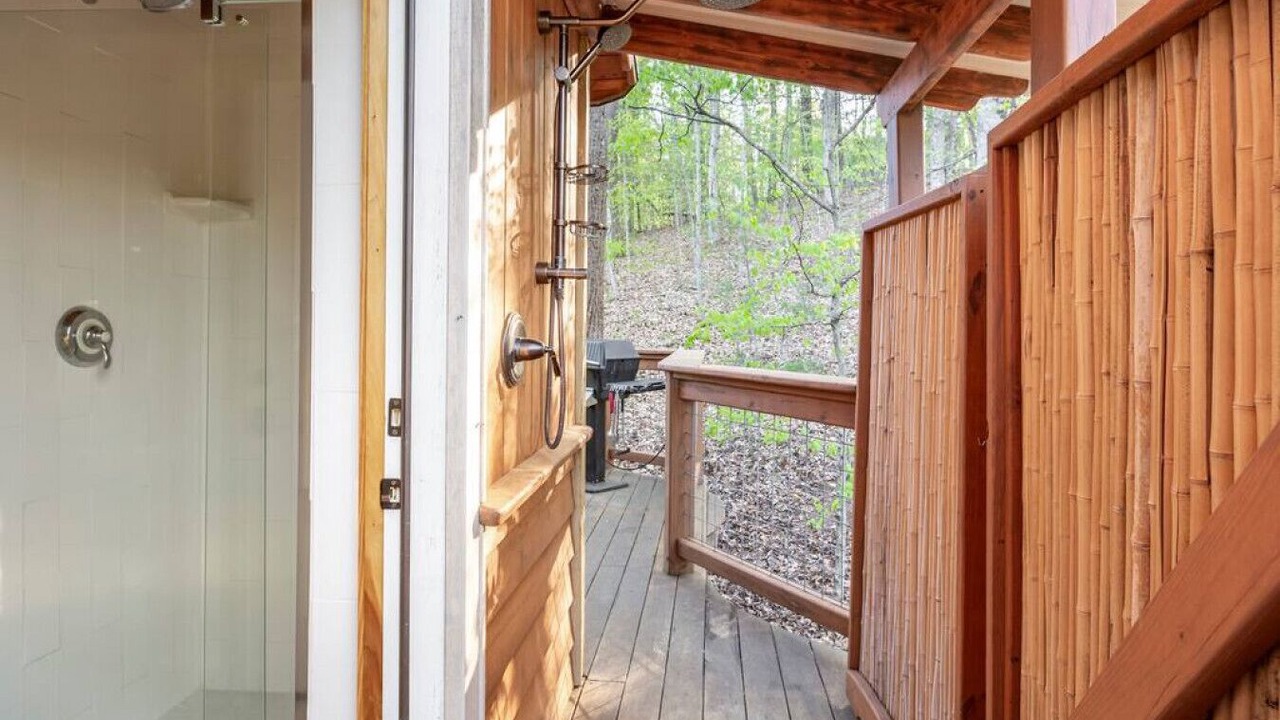 Photo of Outdoor in Weaverville