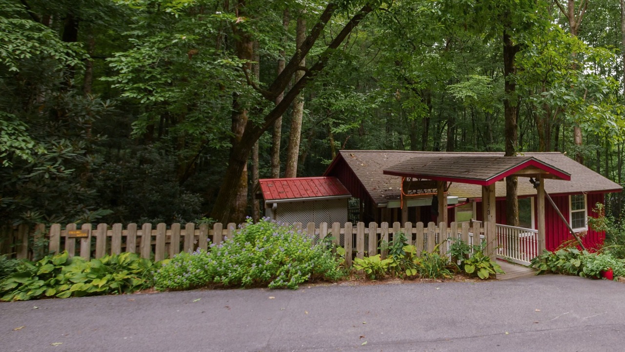 Photo of Outdoor in Penrose