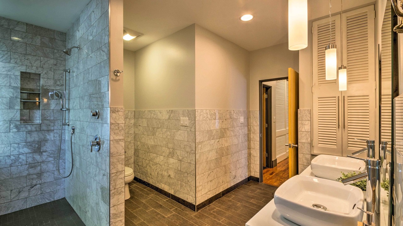 Photo of Bathroom in Fairview