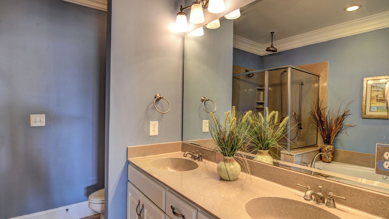 Photo of Bathroom in Wilmington Beach