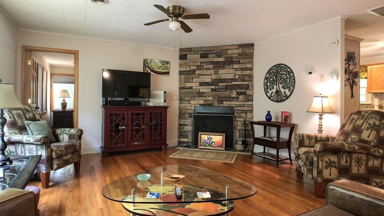 Photo of Livingroom in Lake Lure