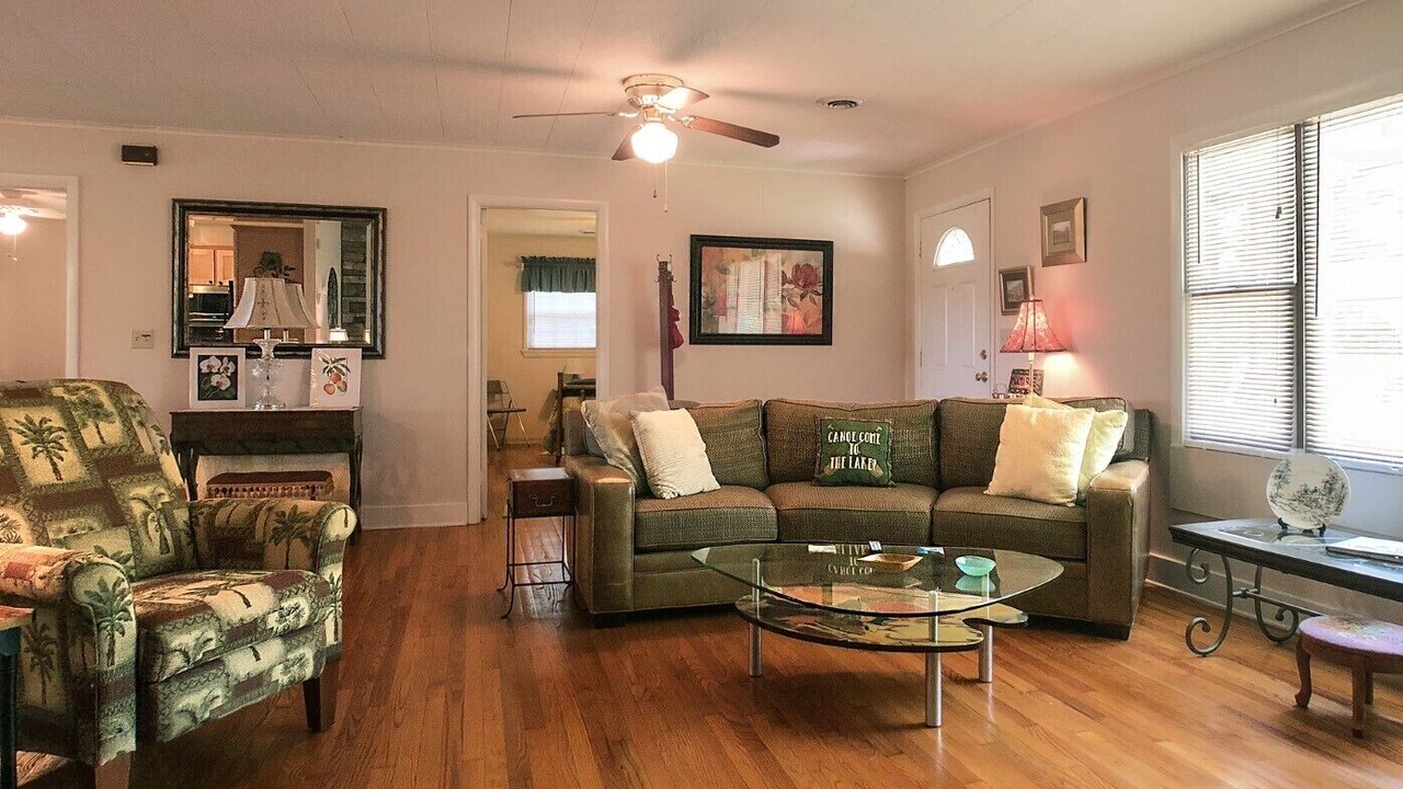 Photo of Livingroom in Lake Lure