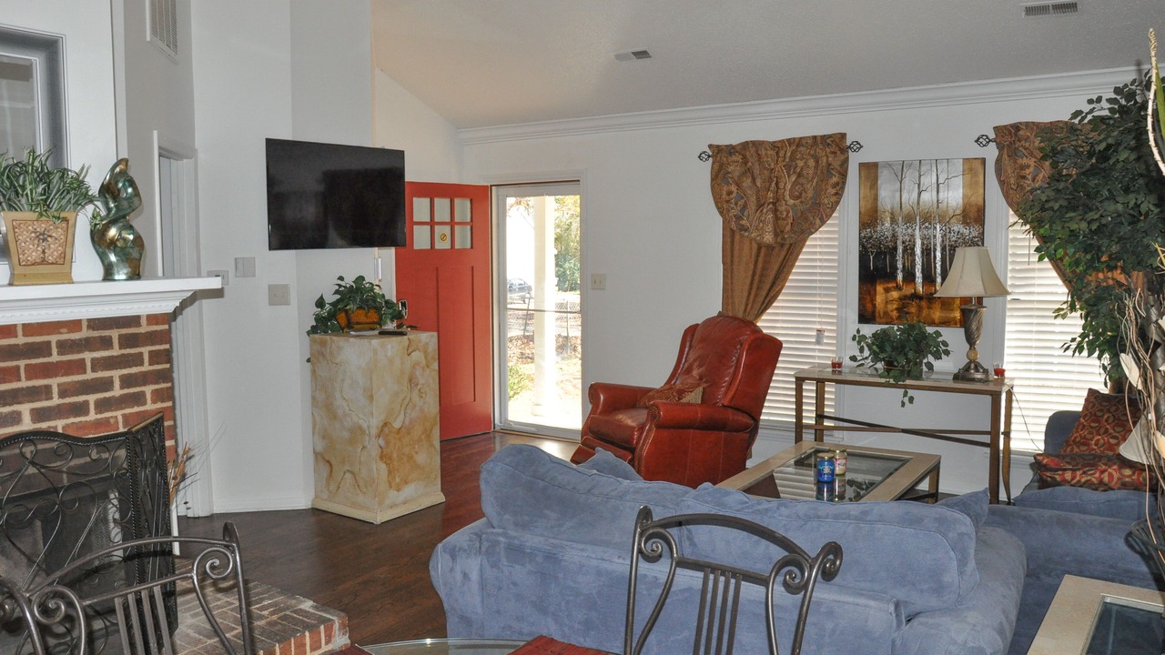 Photo of Bedroom in Biddleville