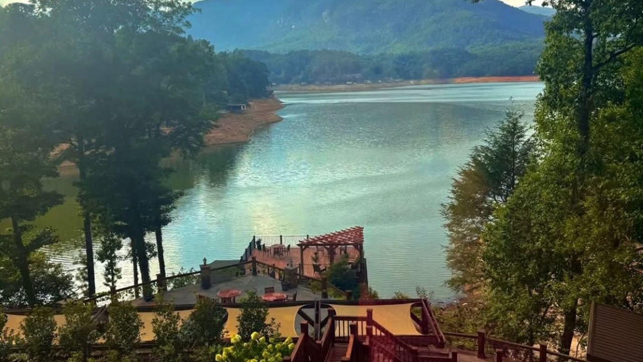 Photo of Outdoor in Lake Lure
