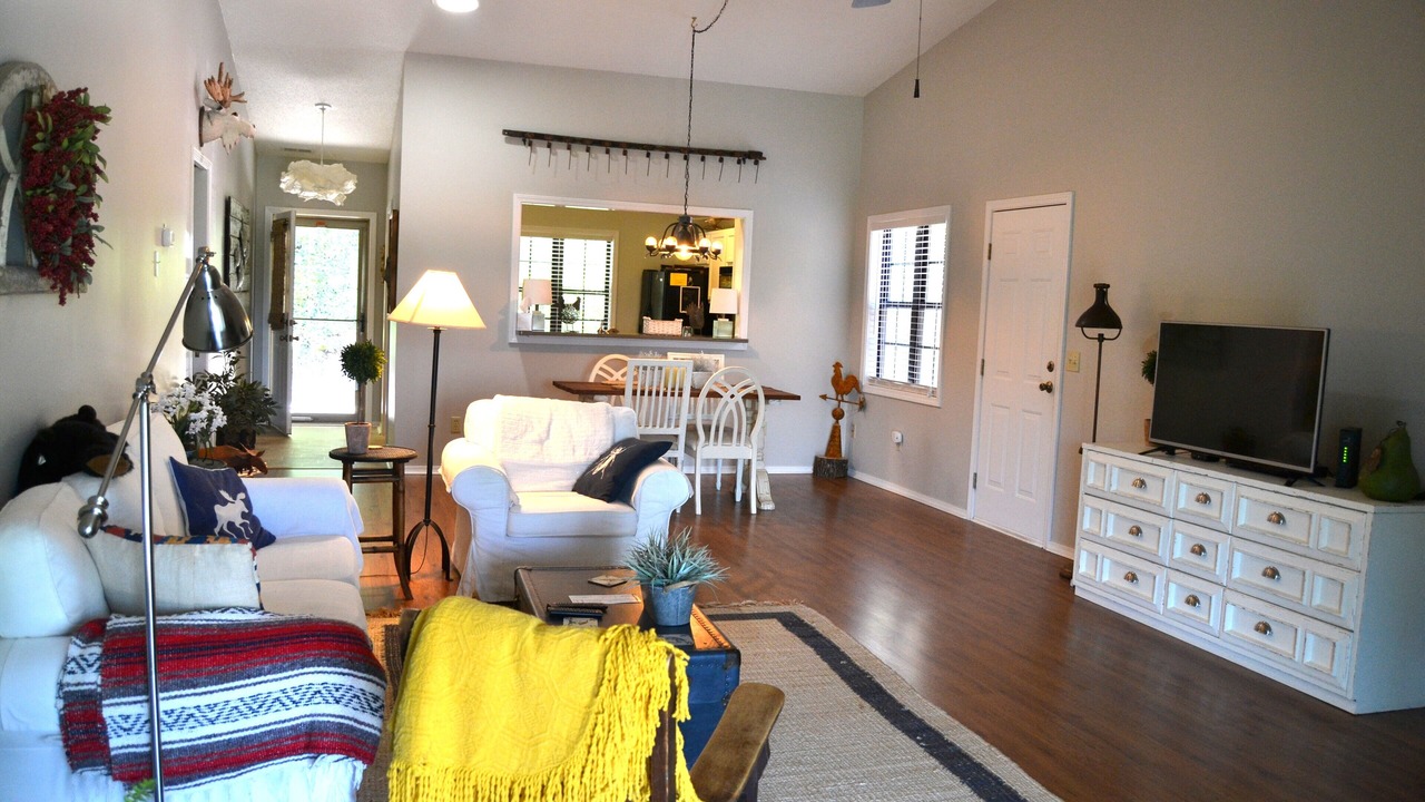 Photo of Livingroom in Franklin