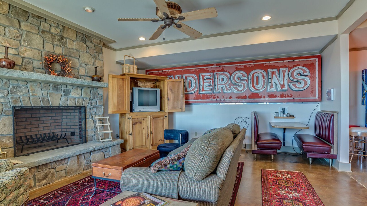 Photo of Livingroom in Lynn
