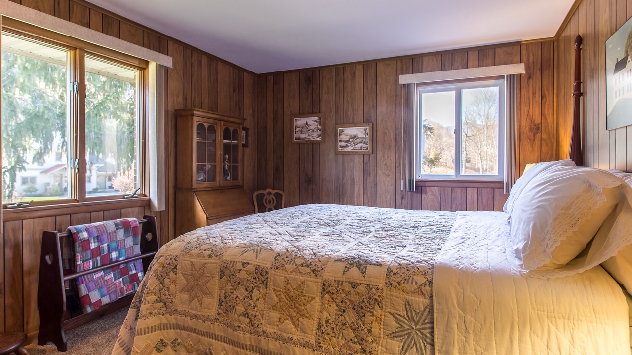 Photo of Bedroom in Sylva