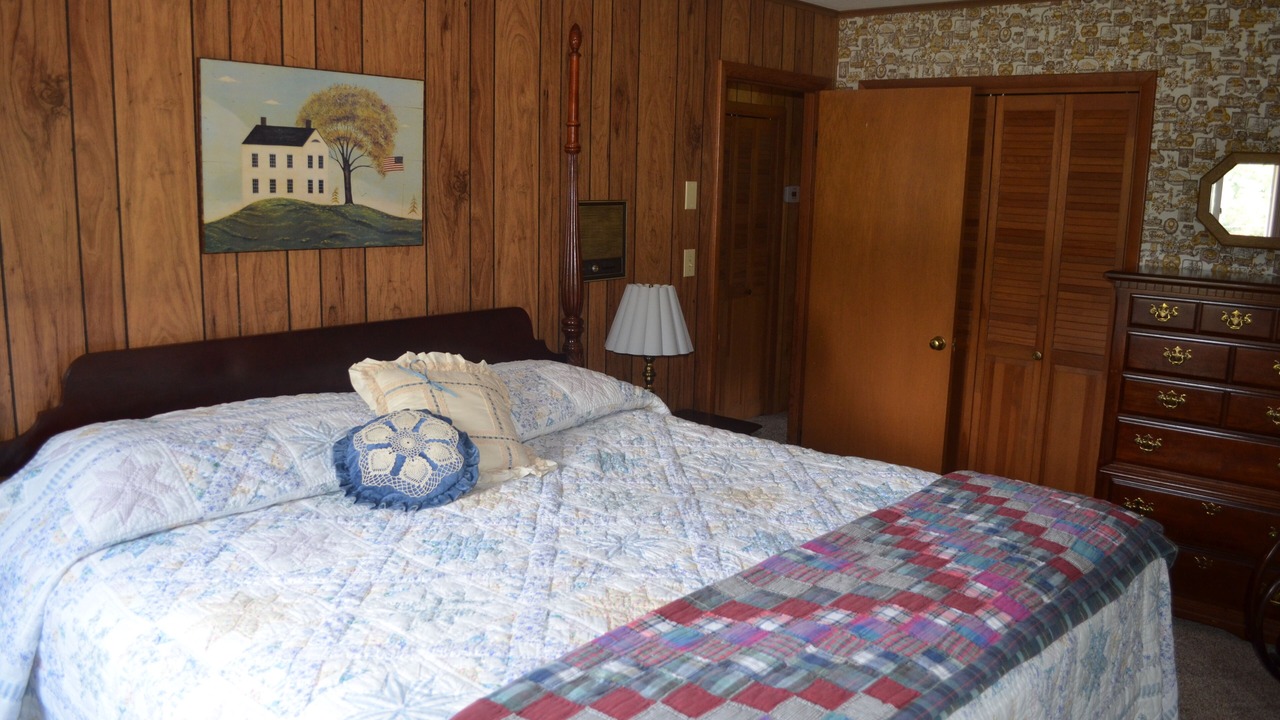 Photo of Bedroom in Sylva