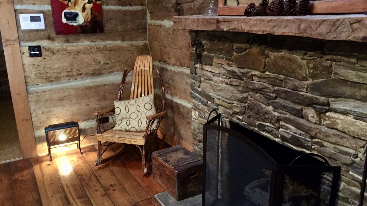 Photo of Livingroom in Creston