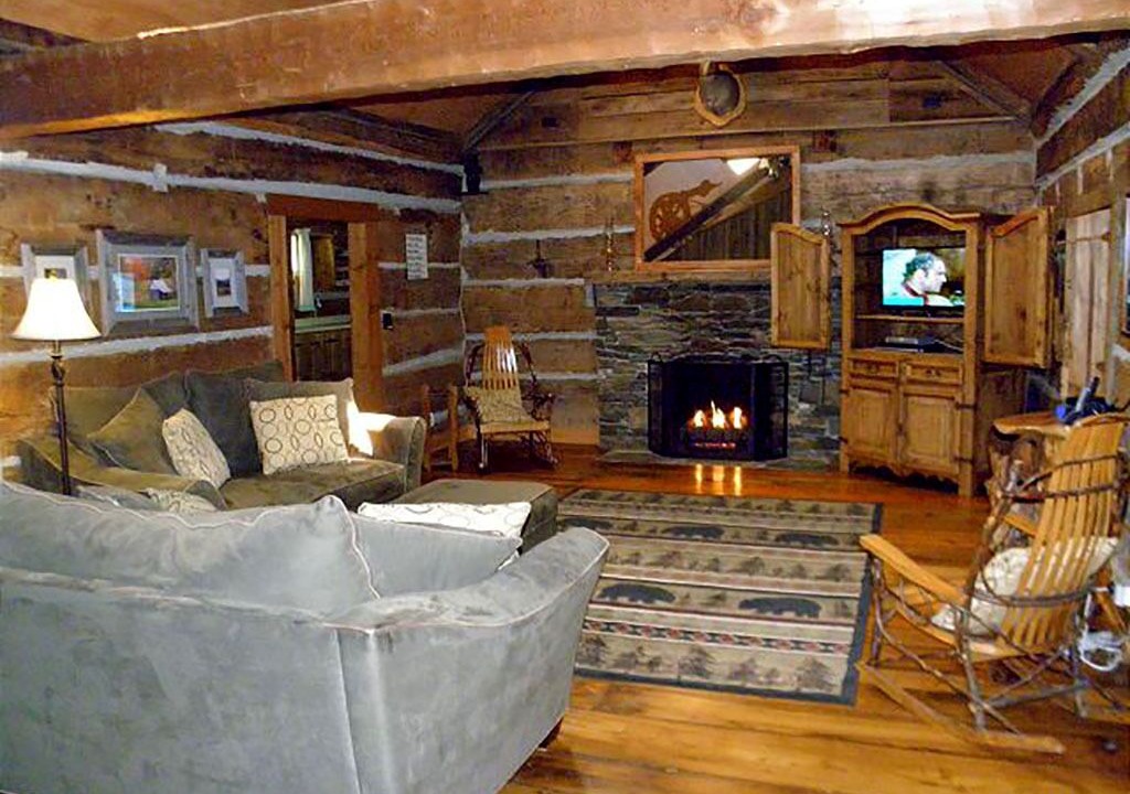 Photo of Livingroom in Creston