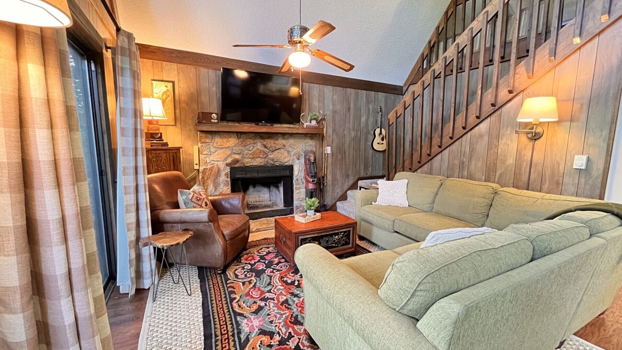 Photo of Livingroom in Almond