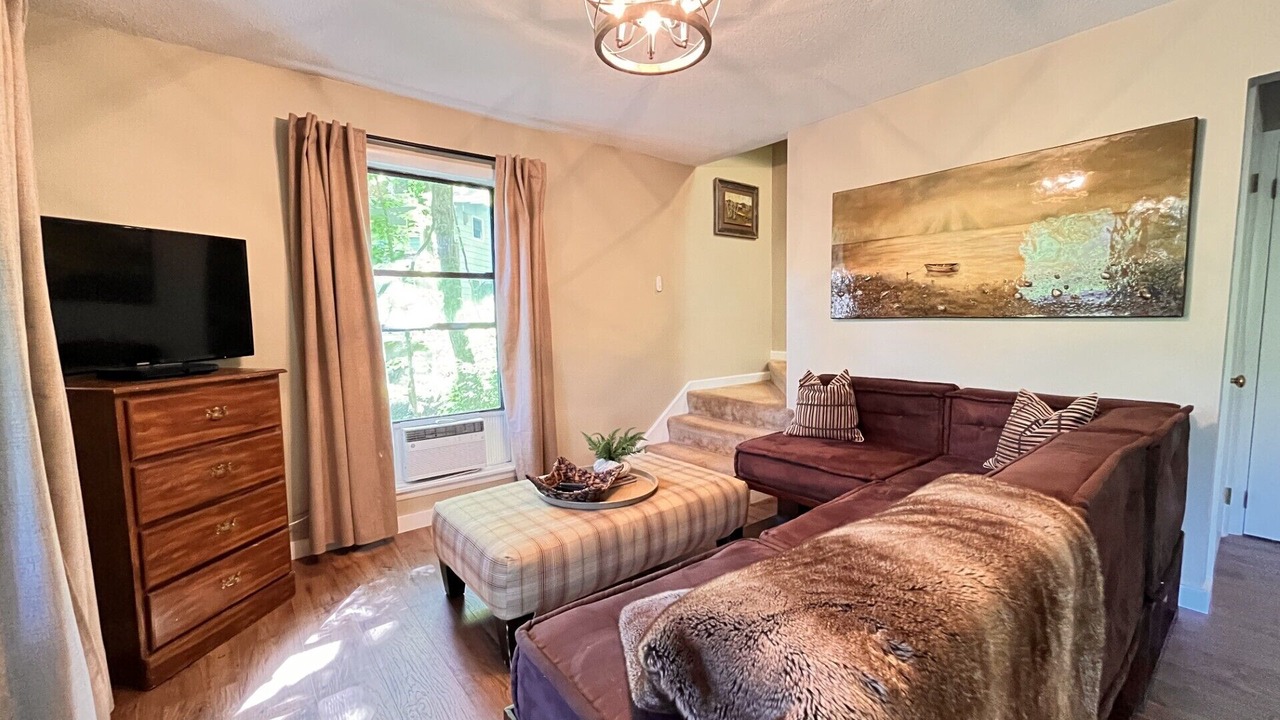 Photo of Livingroom in Almond