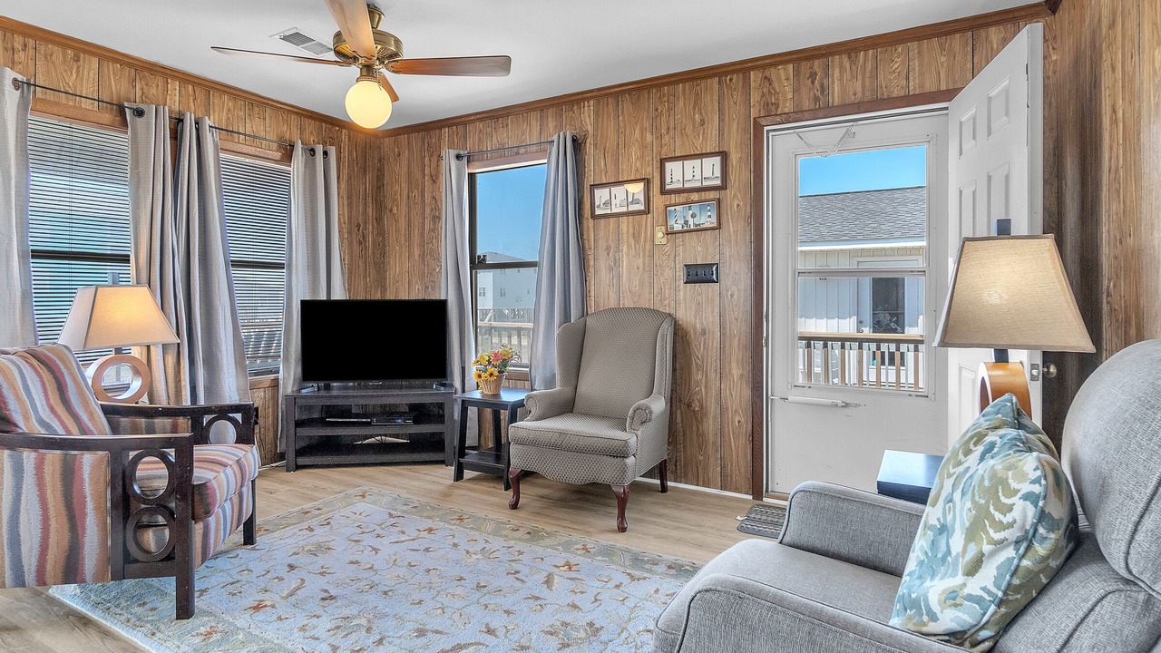 Photo of Bedroom in Long Beach