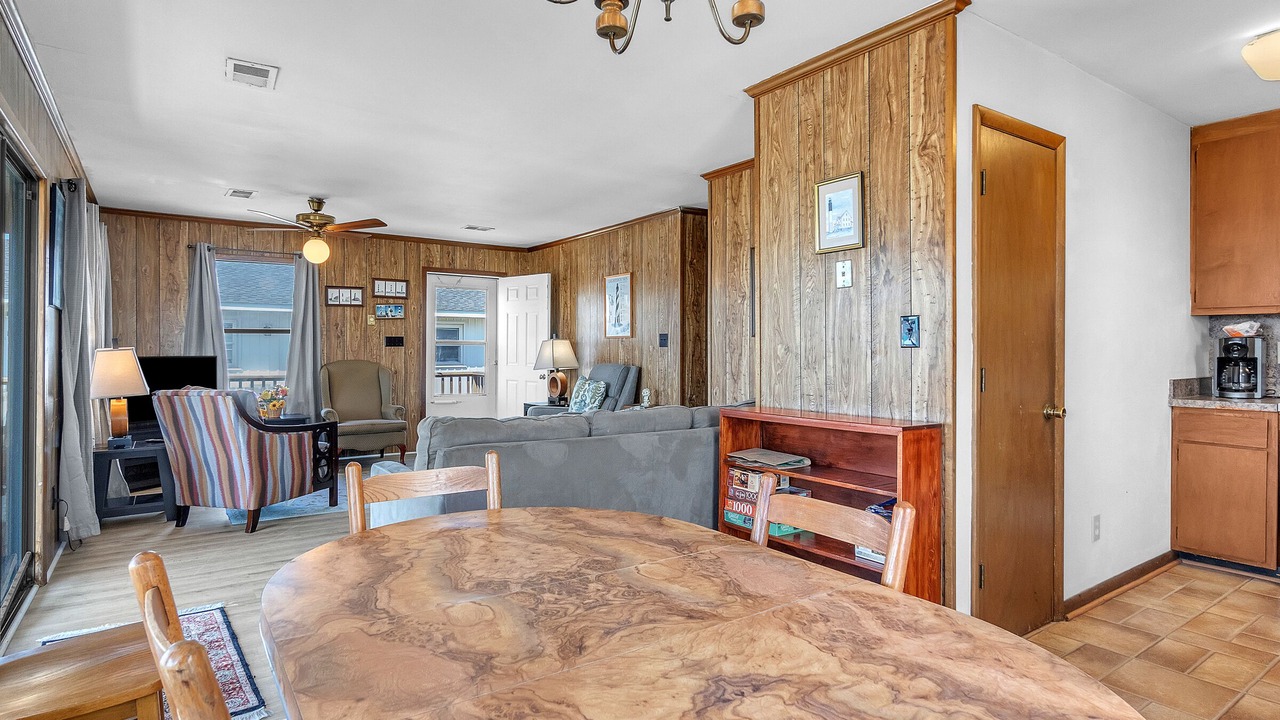 Photo of Bedroom in Long Beach