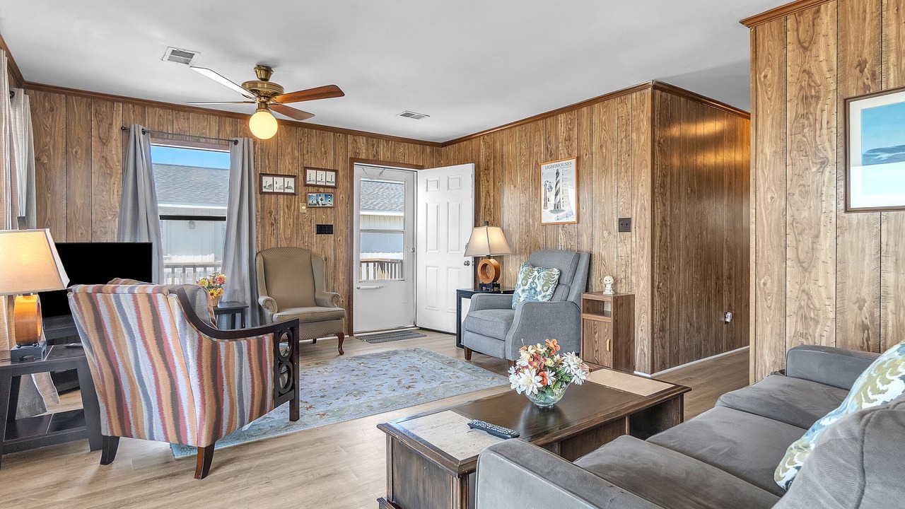 Photo of Bedroom in Long Beach