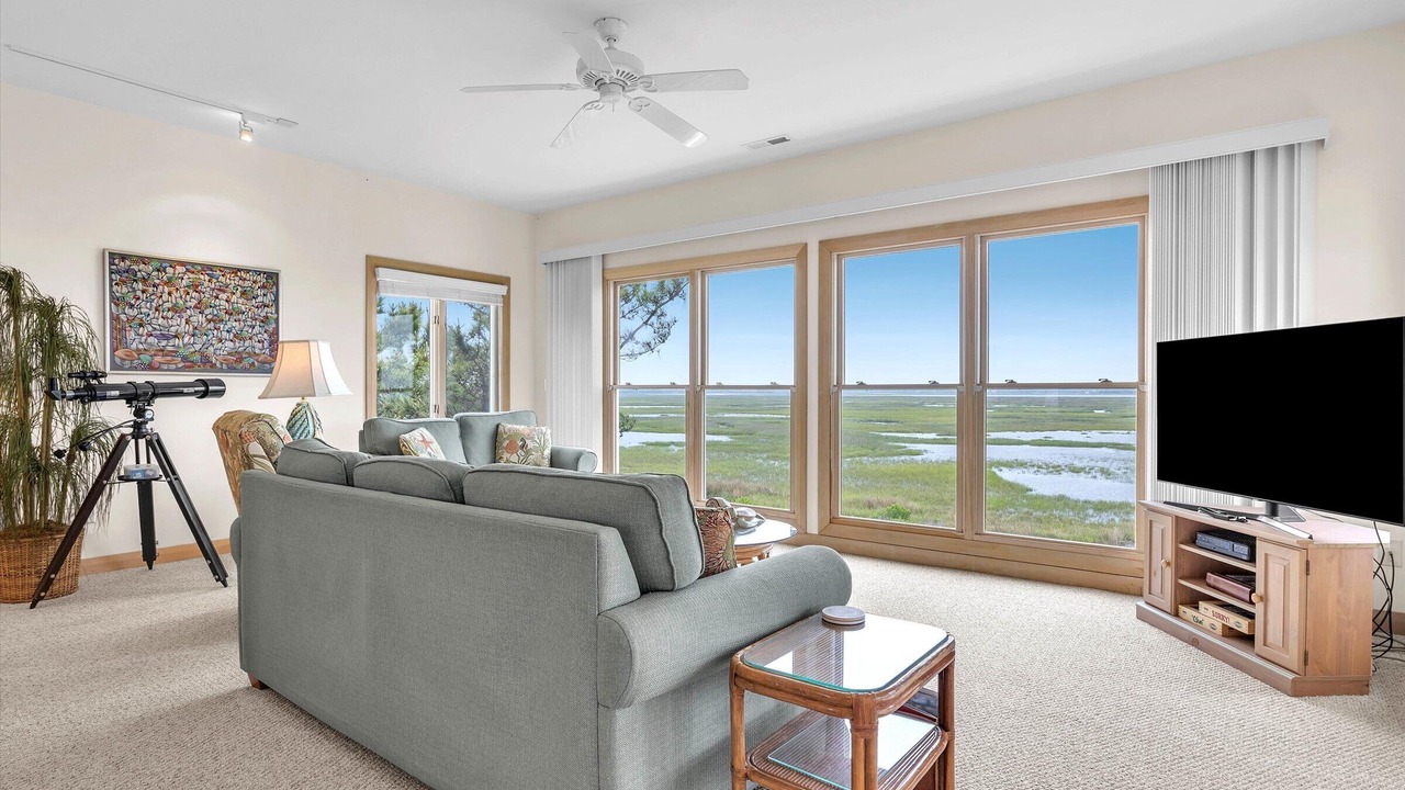 Photo of Bedroom in Caswell Beach