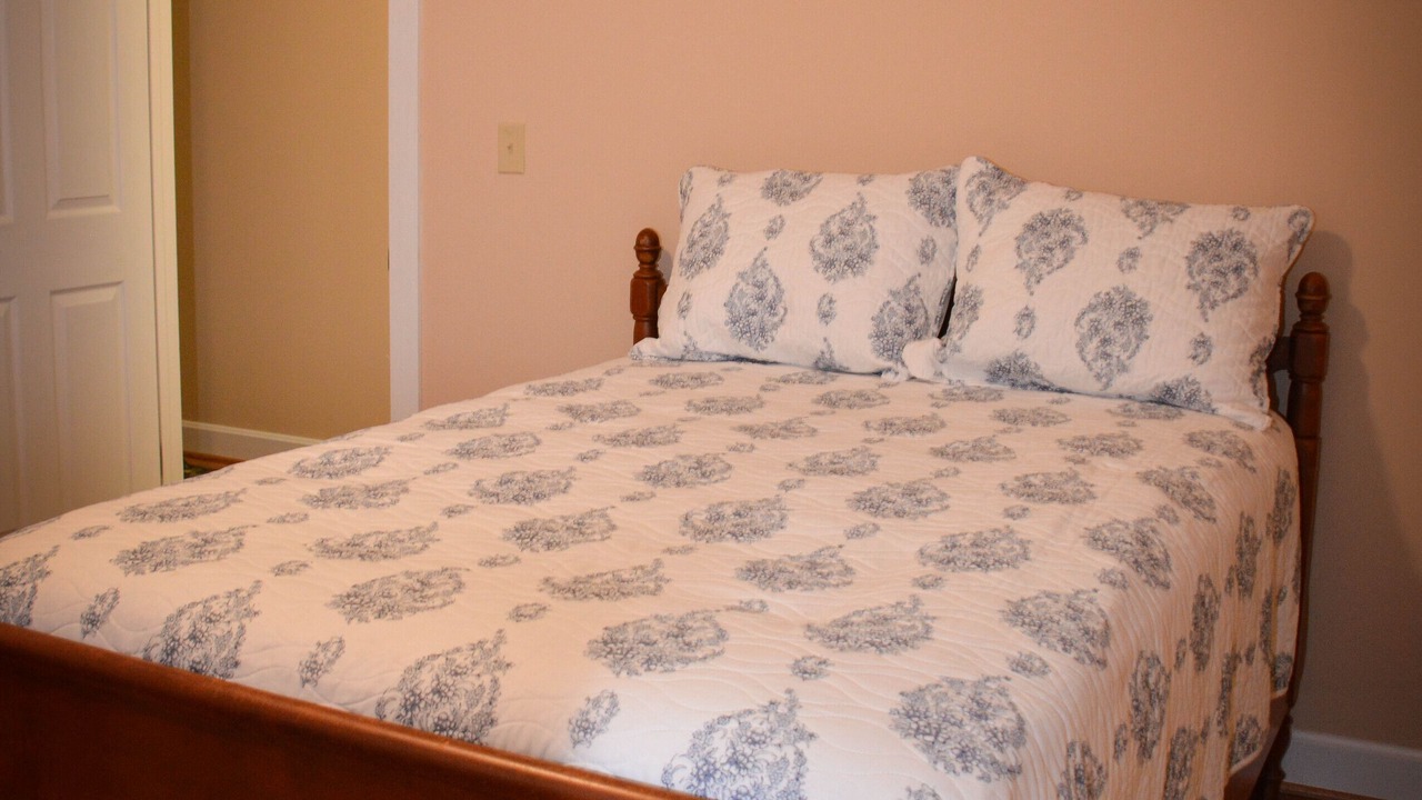 Photo of Bedroom in Rutherfordton