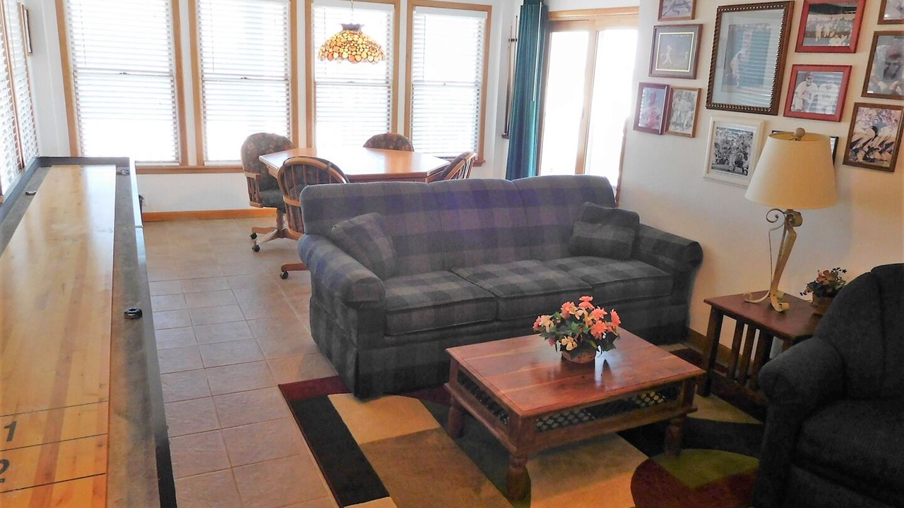 Photo of Bedroom in Whalehead Beach