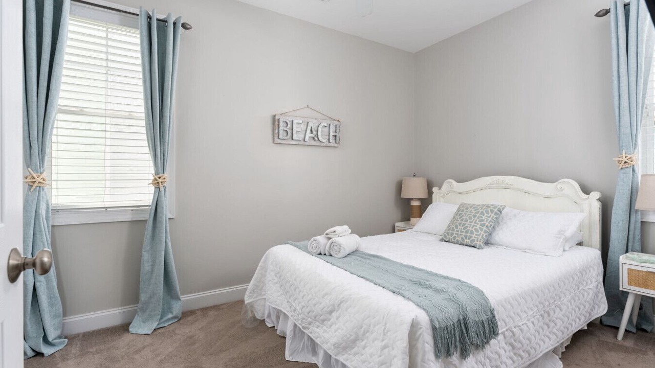 Photo of Bedroom in Wilmington Beach