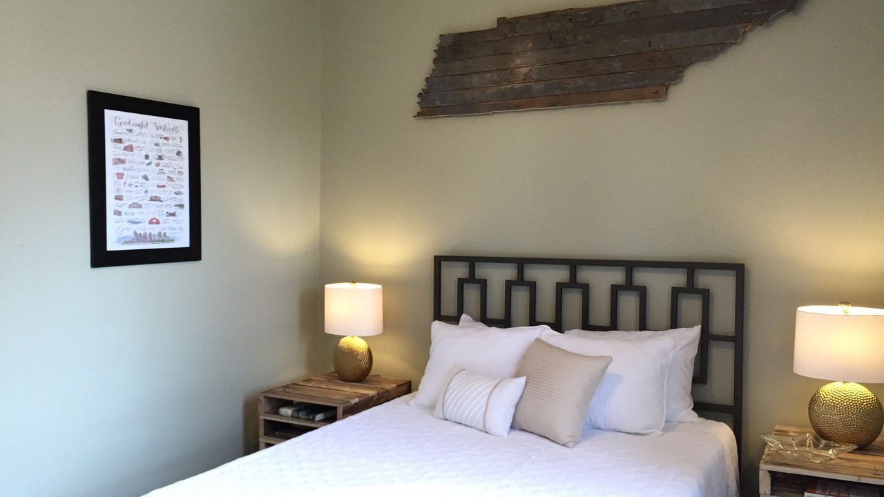 Photo of Bedroom in Historic Waverly