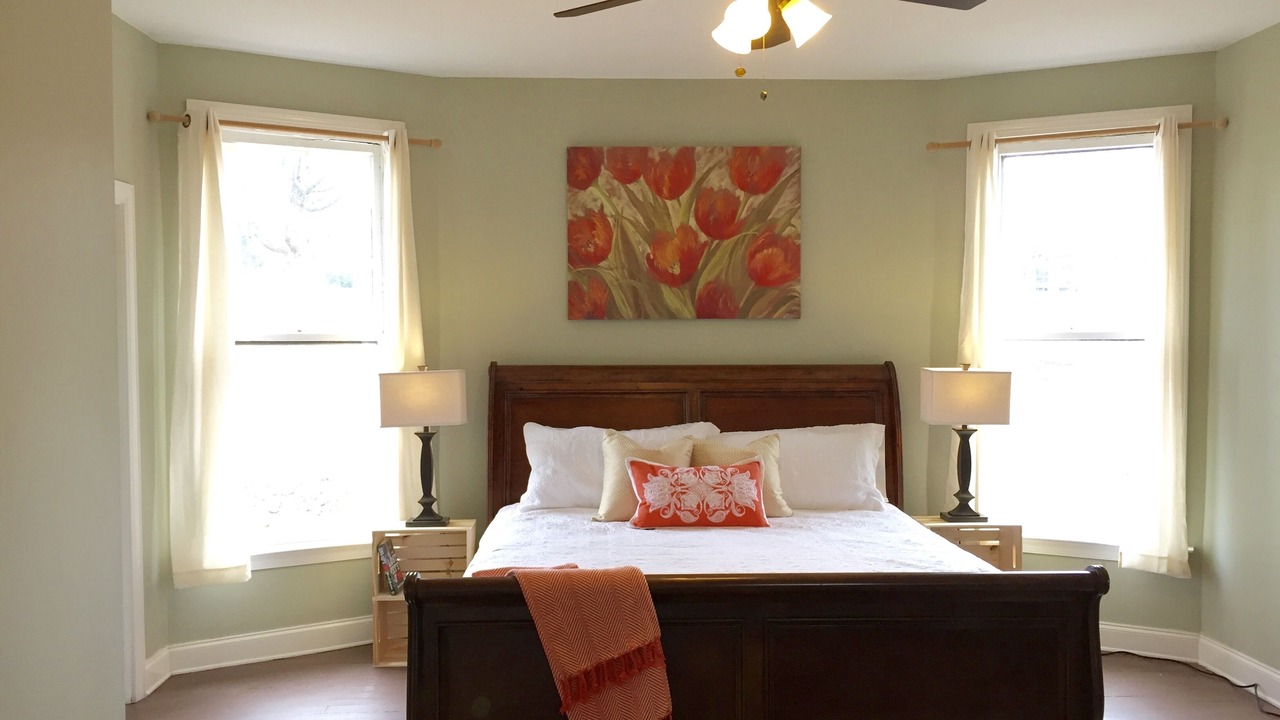 Photo of Bedroom in Historic Waverly