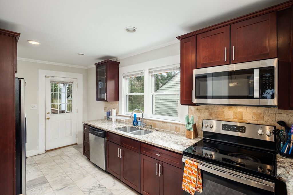 Photo of Kitchen in Commonwealth Park