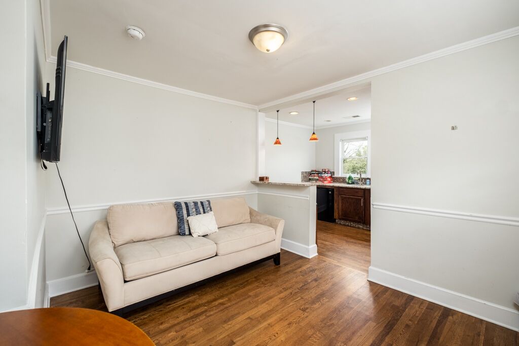 Photo of Livingroom in Commonwealth Park