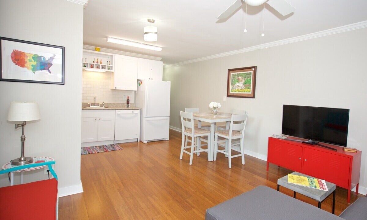 Photo of Livingroom in Duke Park