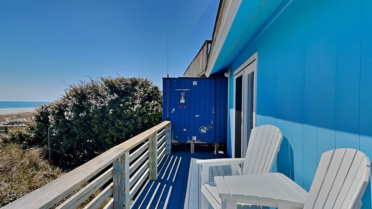 Photo of Patio Balcony in Topsail Beach