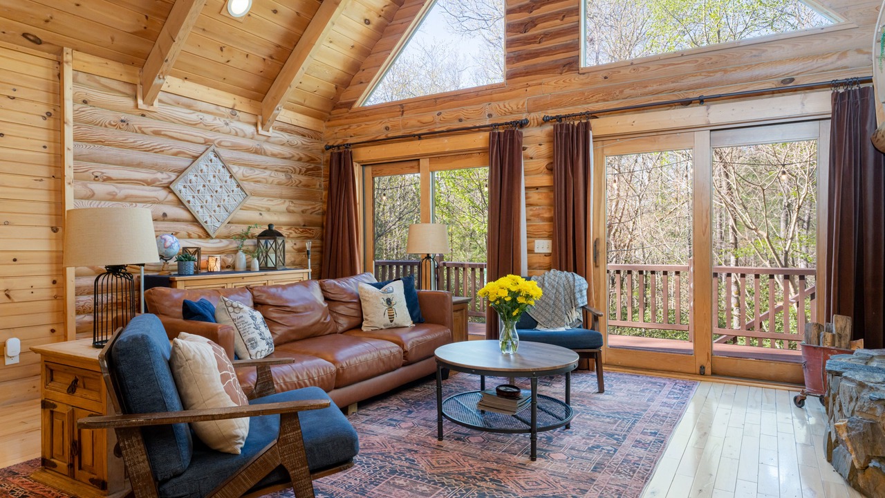 Photo of Livingroom in Fairview