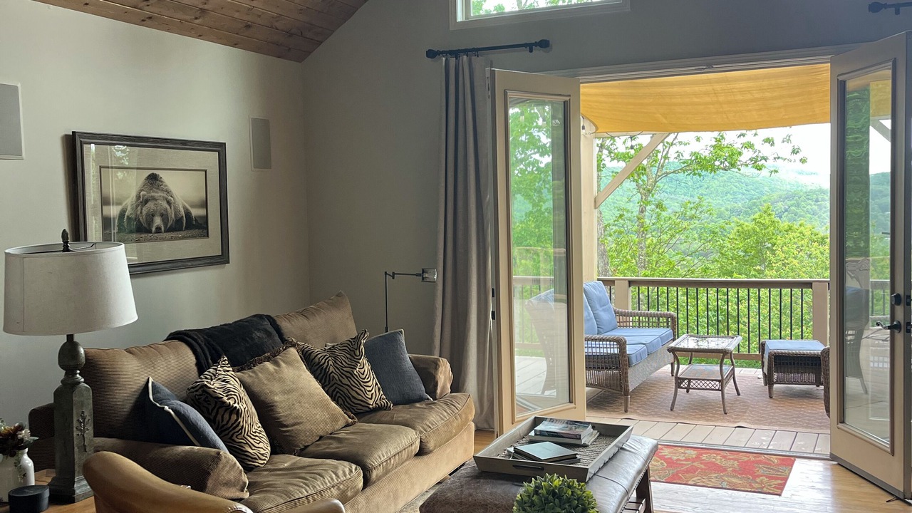 Photo of Livingroom in Fletcher