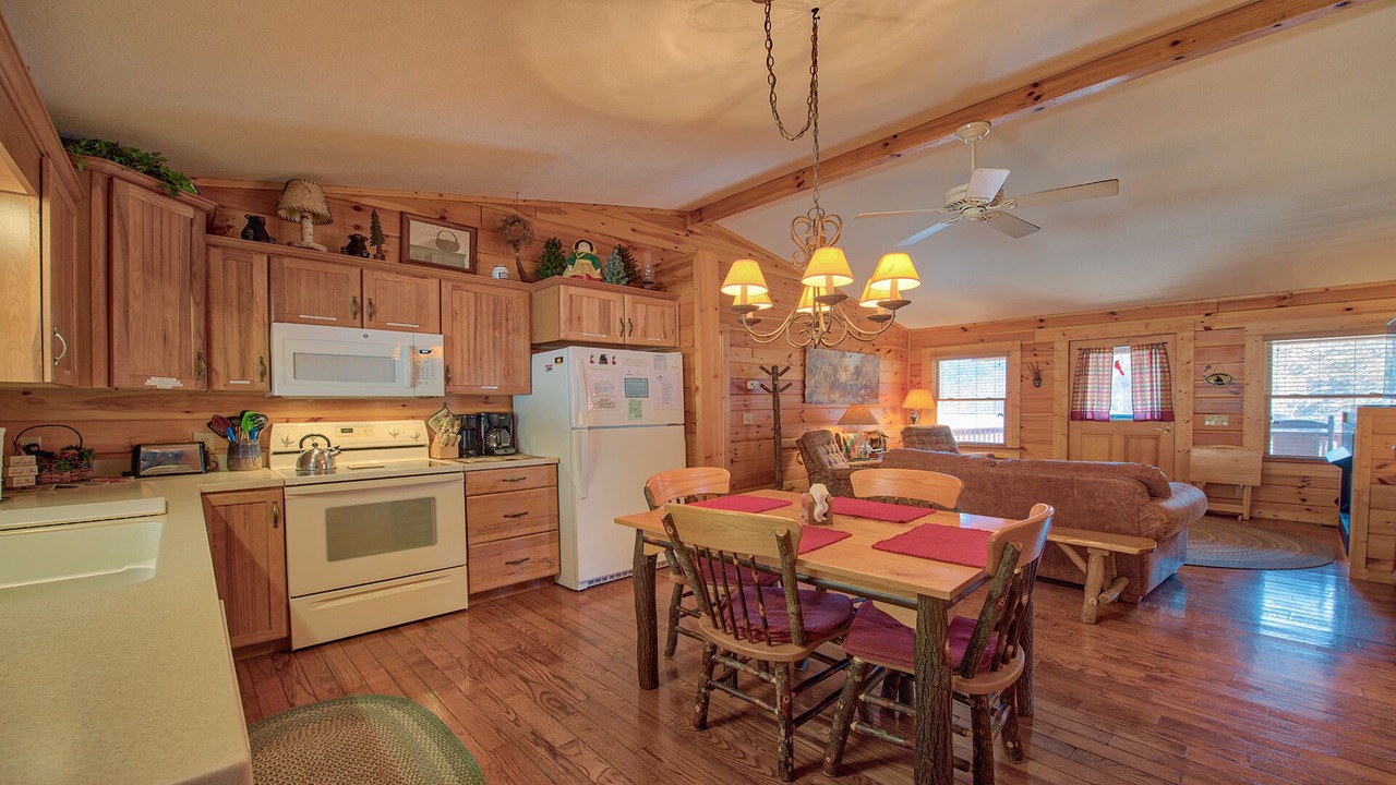 Photo of Bedroom in Maggie Valley