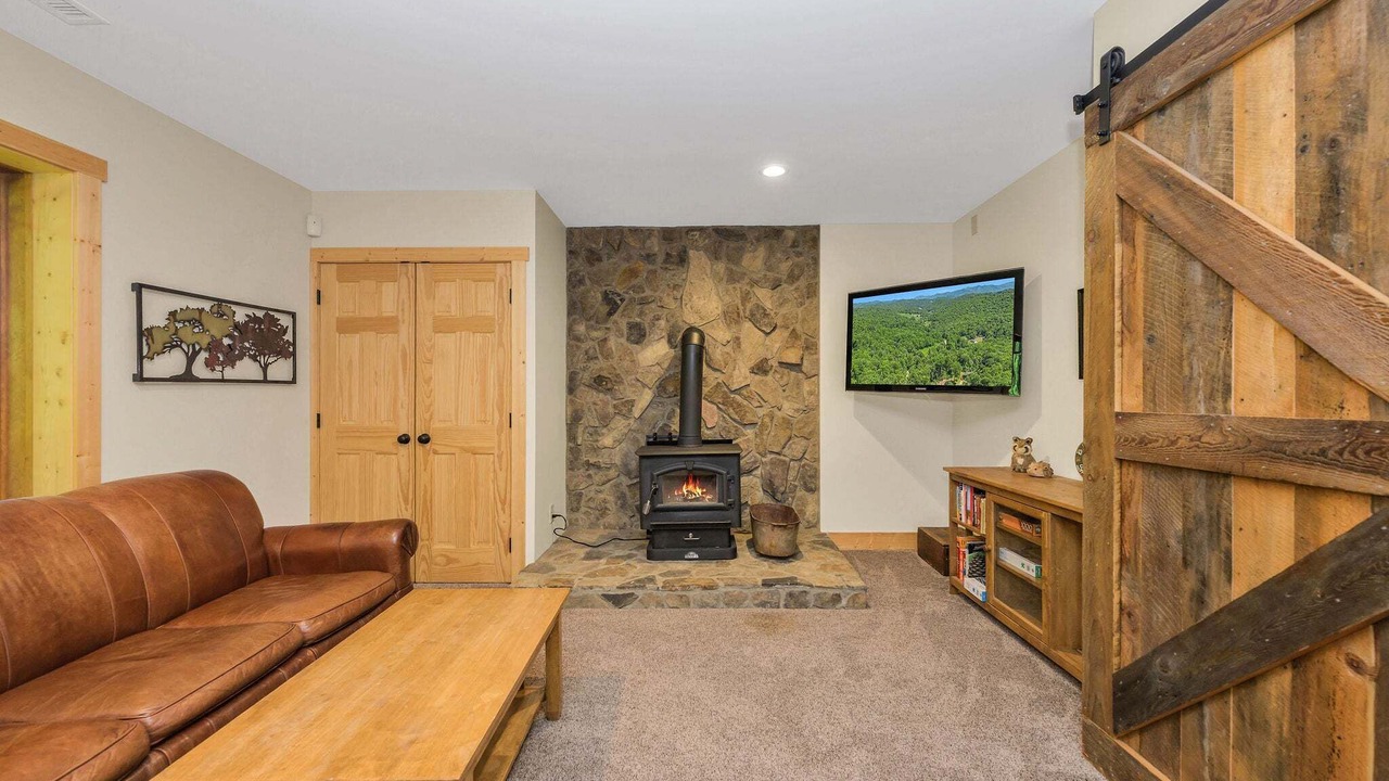 Photo of Livingroom in Creston