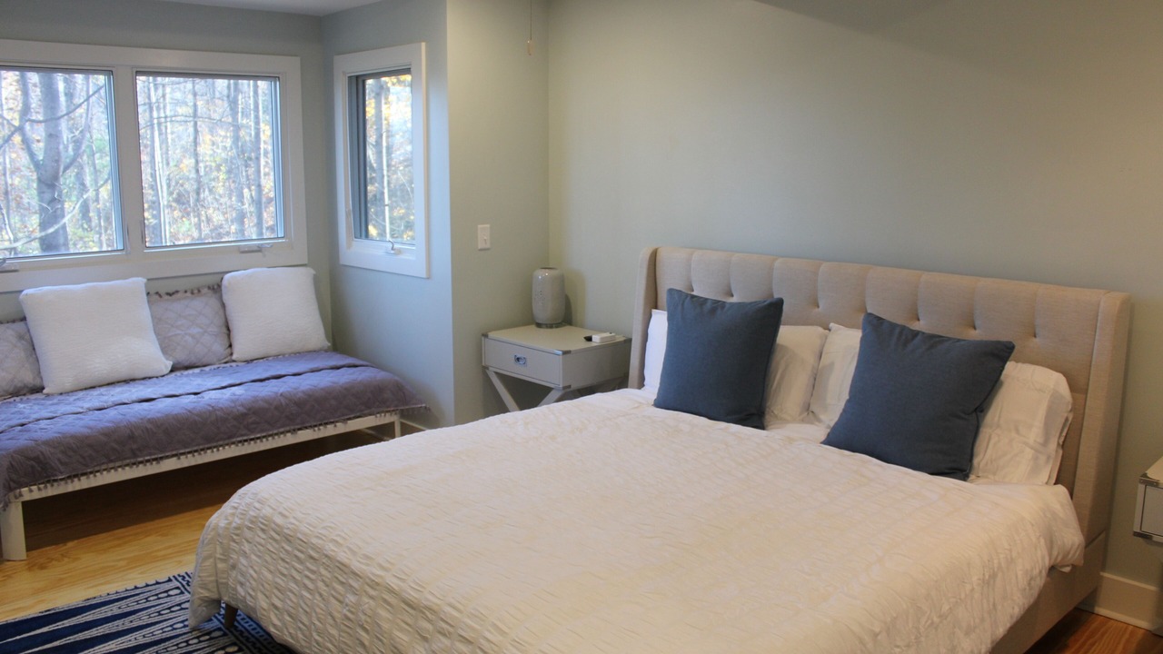 Photo of Bedroom in Flat Rock