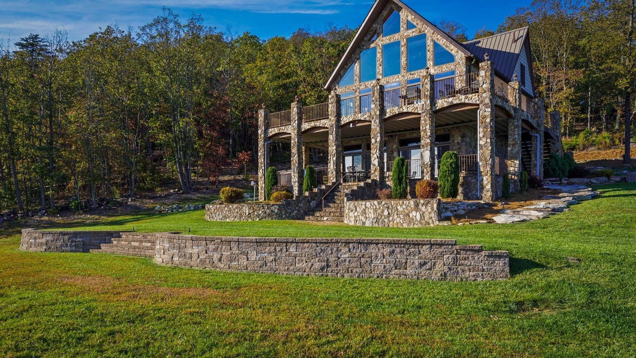 Photo of Outdoor in King