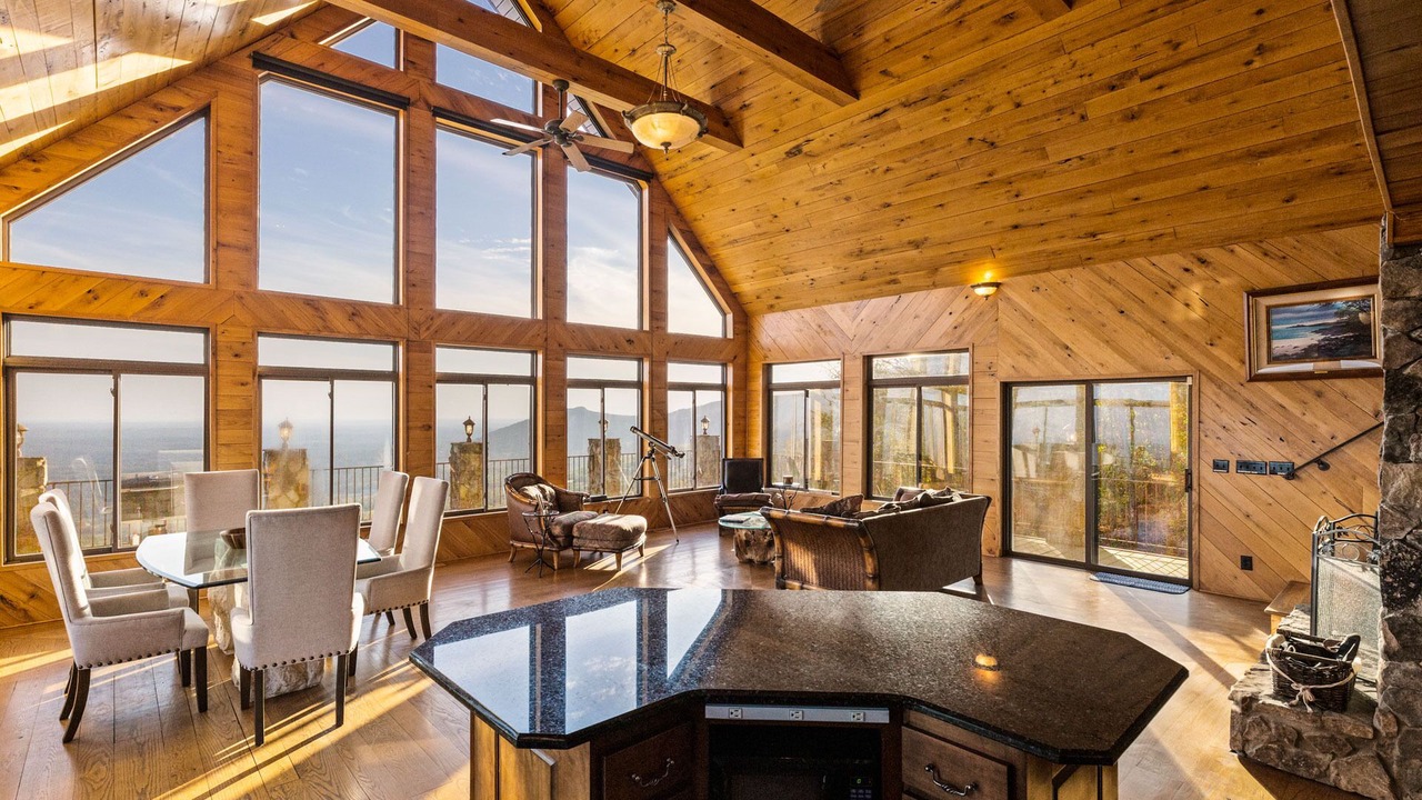 Photo of Livingroom in King
