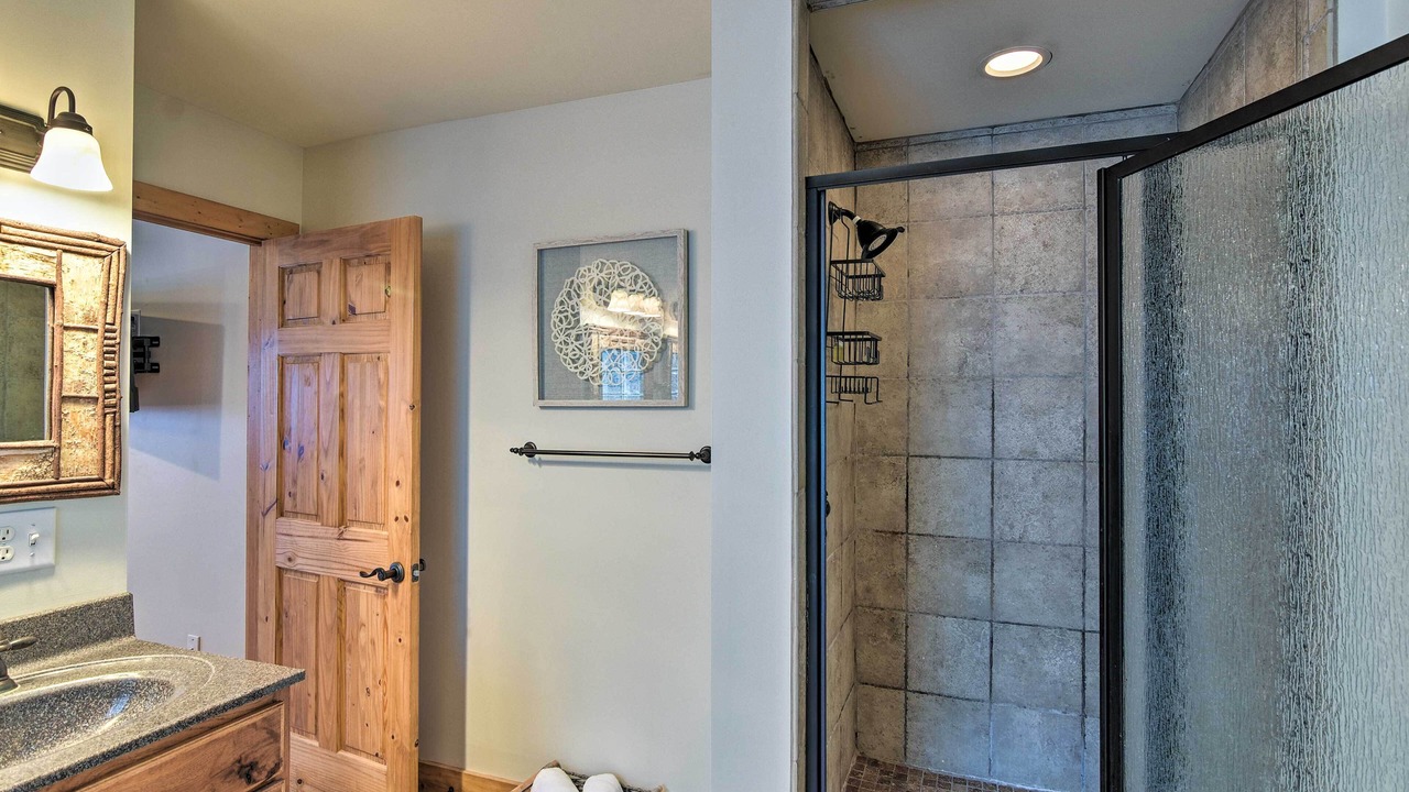 Photo of Bathroom in Blowing Rock