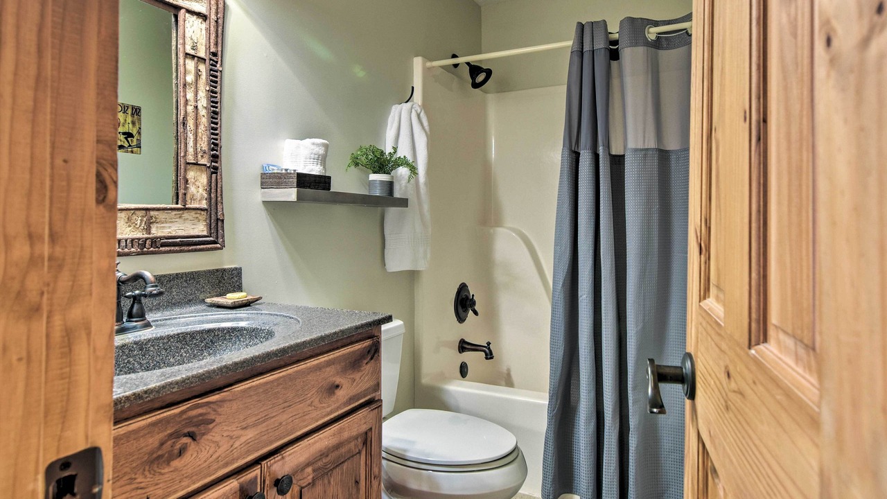 Photo of Bathroom in Blowing Rock