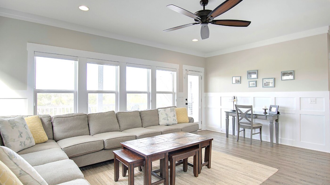 Photo of Livingroom in Ocean Isle Beach